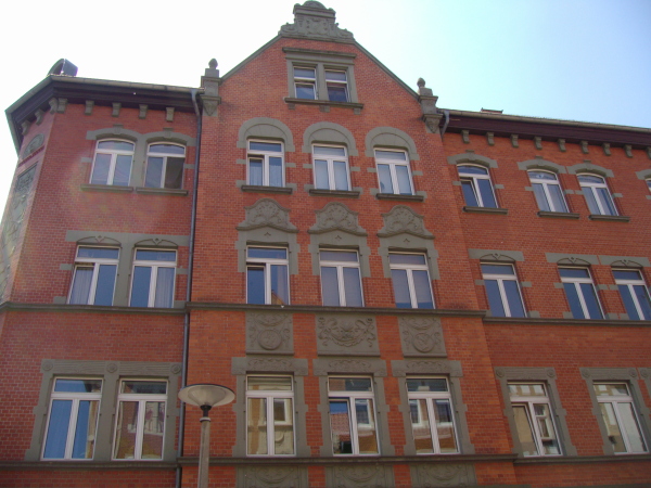 Ernst-Toller-Str. 4 (Wo 6)- 99086 Erfurt